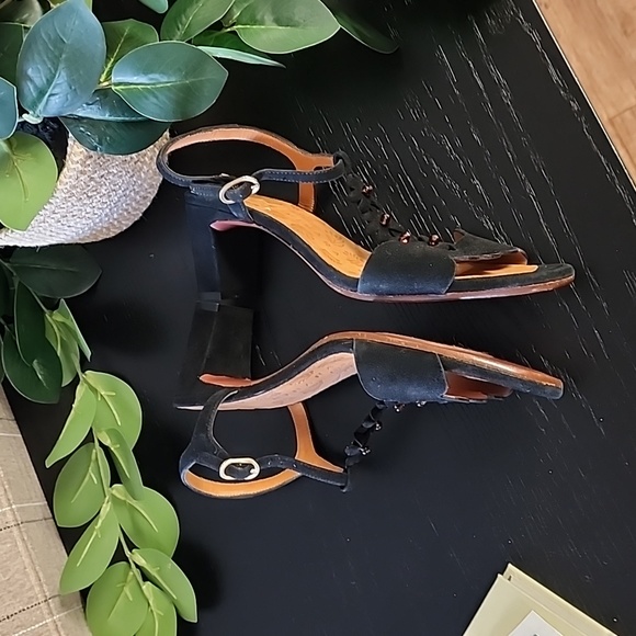 CHIE MIHARA Scalloped Leather T-strap Sandals 38 8 Beaded Floral Spain LUXURY - Picture 13 of 17